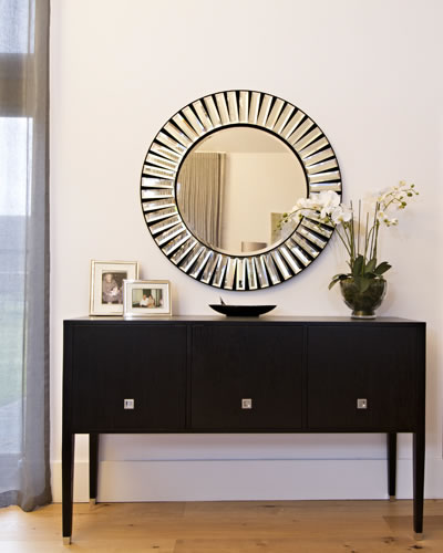 Side table round mirror